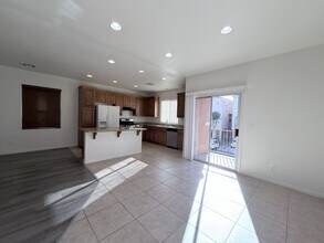 4742 Cortina Rancho St in Las Vegas, NV - Building Photo - Building Photo