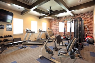 Cottages at Tallgrass Point in Owasso, OK - Building Photo - Interior Photo