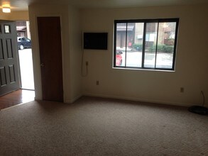 35 Broome St, Unit 267 in Binghamton, NY - Foto de edificio - Building Photo