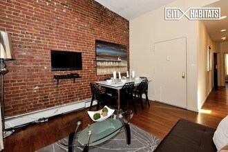 356 W 37th St-Unit -4A in New York, NY - Foto de edificio - Building Photo