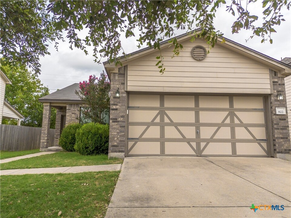 822 Tumbleweed Trail in Temple, TX - Foto de edificio