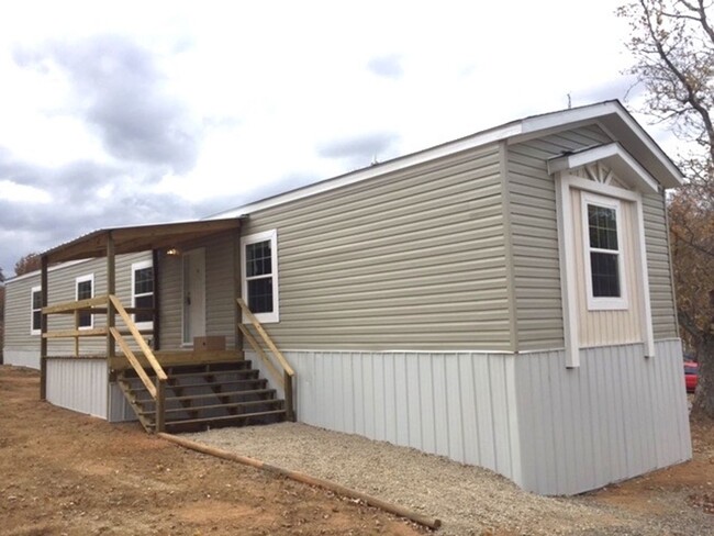 property at 1007 Alexandria Rd SW