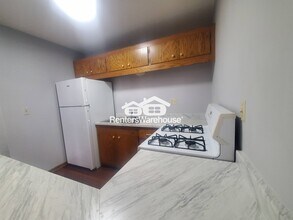 6974 N 43rd St in Milwaukee, WI - Building Photo - Building Photo