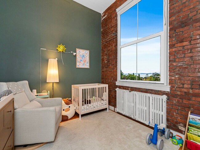property at 35 Saratoga St