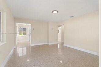 5812 Buchanan St in Hollywood, FL - Building Photo - Building Photo