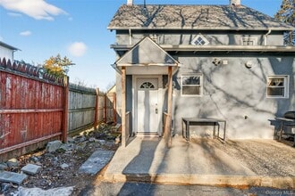 21 Elysian Ave in Nyack, NY - Building Photo - Building Photo