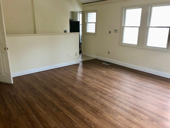 44 Smith St in Quincy, MA - Building Photo - Building Photo