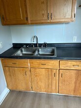 225 Allen St in Waterloo, IA - Building Photo - Building Photo