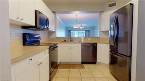 7808 Regal Heron Cir-Unit -2-104 in Naples, FL - Building Photo - Building Photo
