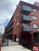 1816 N Gramercy Pl in Los Angeles, CA - Building Photo