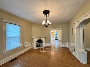 800 S Park Ave in Springfield, IL - Building Photo - Building Photo