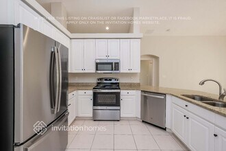 2618 Brookville Dr in Valrico, FL - Foto de edificio - Building Photo