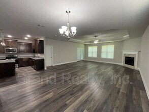 3823 Shady Grove Dr in Pace, FL - Foto de edificio - Building Photo