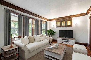 2929 N Murray Ave in Milwaukee, WI - Building Photo