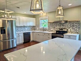 11632 Honalee Hills Dr in Carbondale, IL - Building Photo