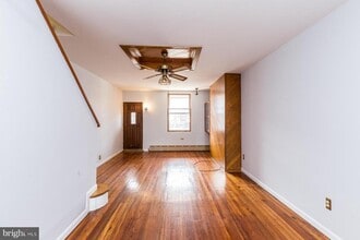2990 Cedar St in Philadelphia, PA - Building Photo - Building Photo