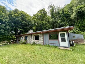 1641 US-421 in Boone, NC - Building Photo - Building Photo