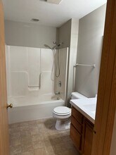 6436 Reanna Way in Loves Park, IL - Building Photo - Building Photo