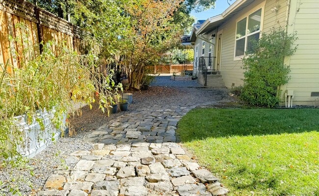 property at 2386 I St