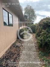 1416 SE 4th St in Gresham, OR - Building Photo - Building Photo