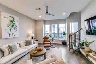 4906 Live Oak St in Dallas, TX - Building Photo - Building Photo