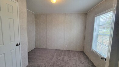 17 E Arizona in Belleville, MI - Building Photo - Building Photo