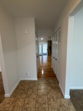 4706 McIlroy Dr in St. Louis, MO - Foto de edificio - Building Photo