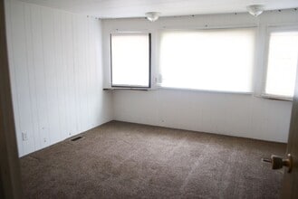 305 N Adam Dr in Idaho Falls, ID - Building Photo - Building Photo