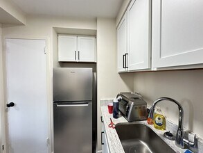 1400 Chicago Ave, Unit 804 in Evanston, IL - Foto de edificio - Building Photo