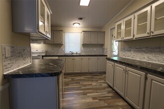 16446 N Emerson Cir in Conroe, TX - Building Photo - Building Photo