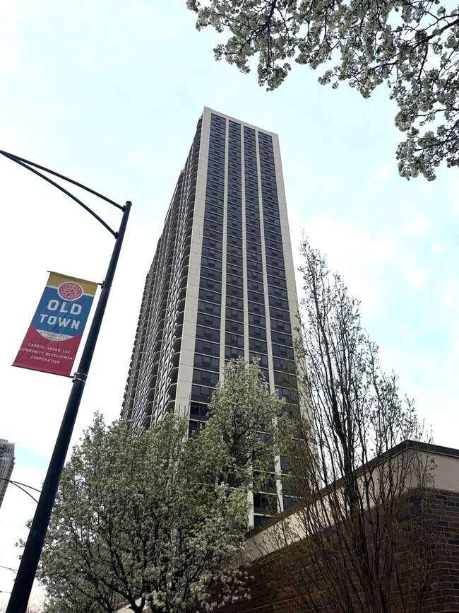 1560 N Sandburg Terrace