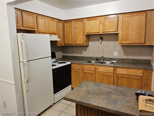 property at 29144 Lund Ave