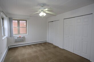 2349 W Jarvis Ave in Chicago, IL - Building Photo - Building Photo