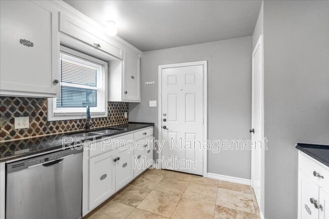 3201 McCart Ave in Fort Worth, TX - Building Photo - Building Photo