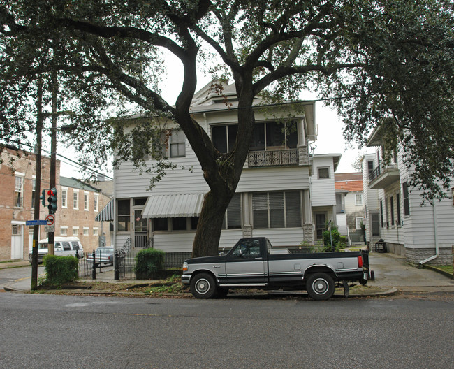 1800 Prytania St in New Orleans, LA - Foto de edificio - Building Photo