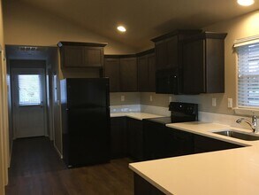 1510 SW 36th Loop in Redmond, OR - Building Photo - Building Photo