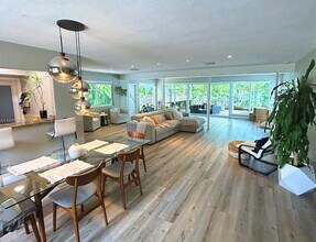 15 NE 134th St in North Miami, FL - Building Photo - Building Photo