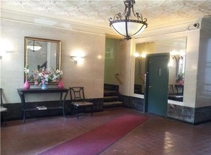 Jumel Hall in New York, NY - Foto de edificio - Lobby