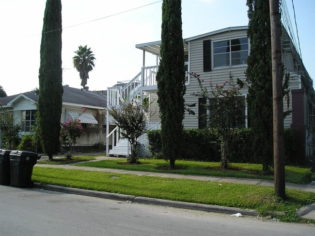 property at 216 Redan St