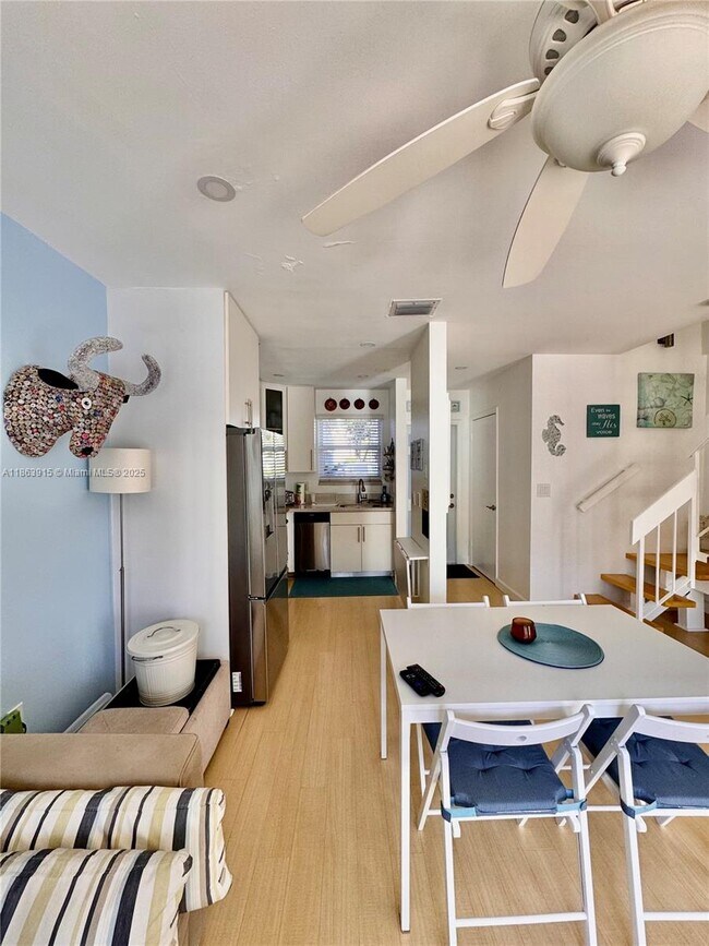 798 Crandon Blvd in Miami, FL - Building Photo - Building Photo