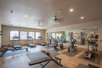 Lone Oak Apartments in Weatherford, TX - Foto de edificio - Interior Photo