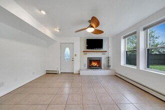 100 E 7th St in Deer Park, NY - Building Photo - Building Photo