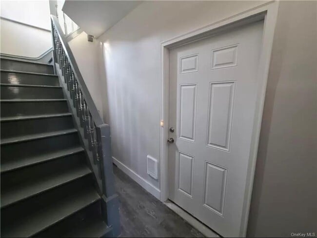 29 Hooker Ave in Poughkeepsie, NY - Building Photo - Building Photo