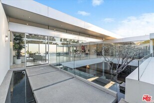 1620 Carla Ridge in Beverly Hills, CA - Building Photo