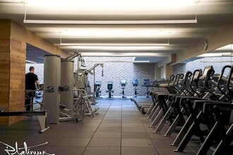 505 W 37th St in New York, NY - Building Photo - Building Photo