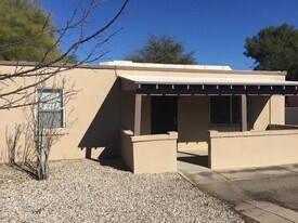 4433 E Waverly St in Tucson, AZ - Building Photo
