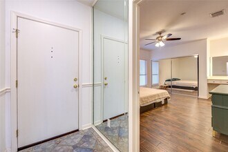 401 Lakeside Ln in Houston, TX - Building Photo - Building Photo