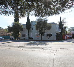 4110 Fountain Ave in Los Angeles, CA - Building Photo - Building Photo