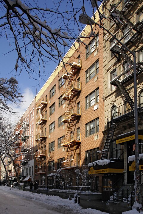 107 St. Marks Place in New York, NY - Foto de edificio