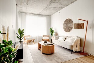 Kalm - habitations locatives in Candiac, QC - Building Photo